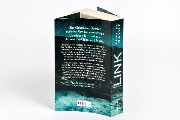 Produktbild: Dunkles Wasser