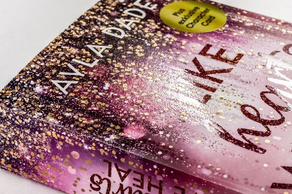 Produktbild: Like Hearts We Heal