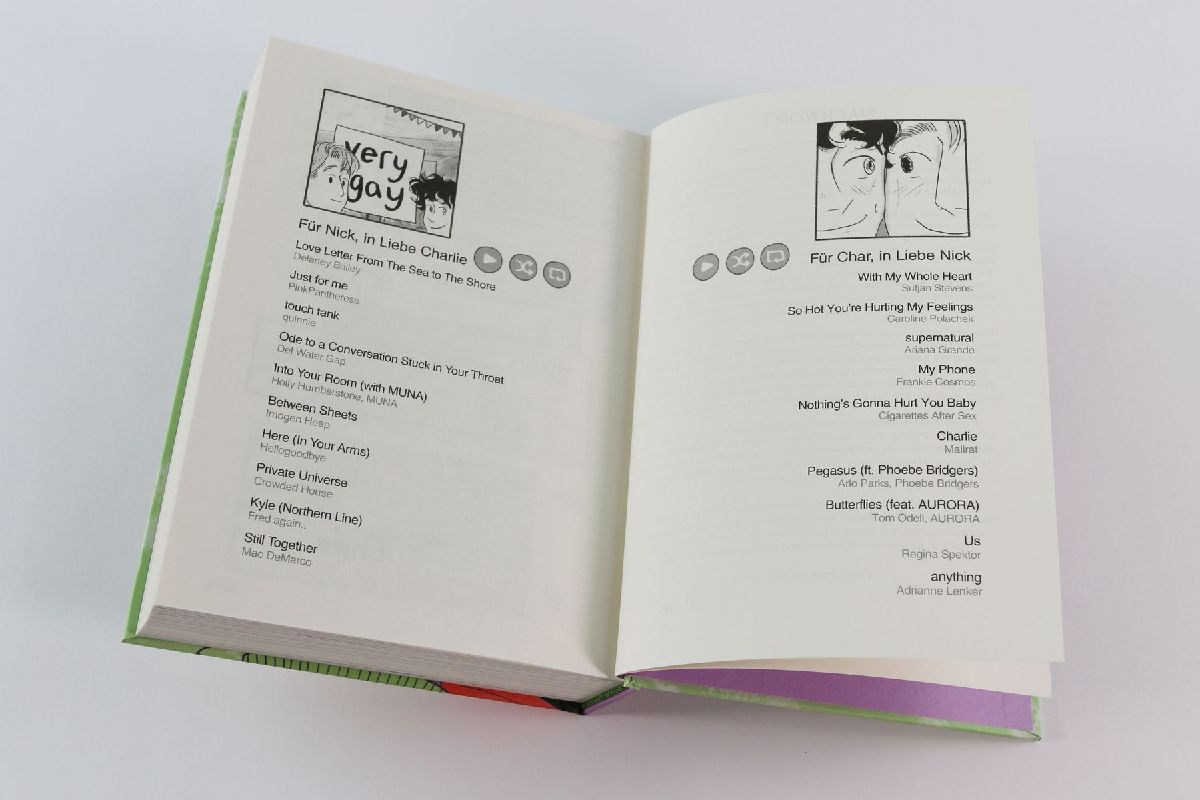 Produktbild: Heartstopper Volume 6 (deutsche Hardcover-Ausgabe)