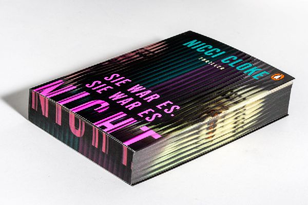 Produktbild: Sie war es. Sie war es nicht.