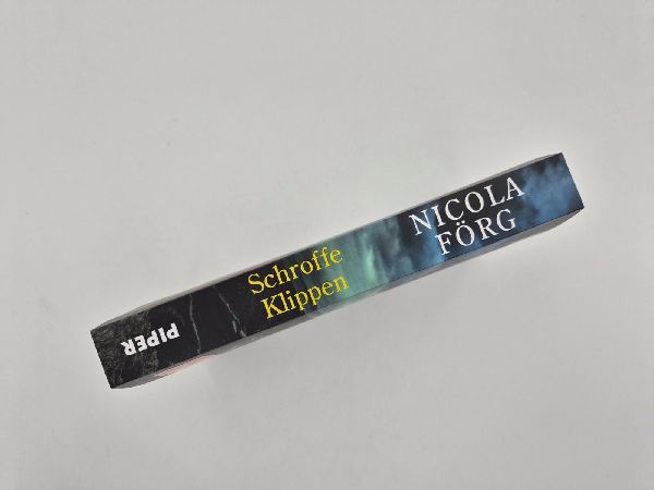 Produktbild: Schroffe Klippen